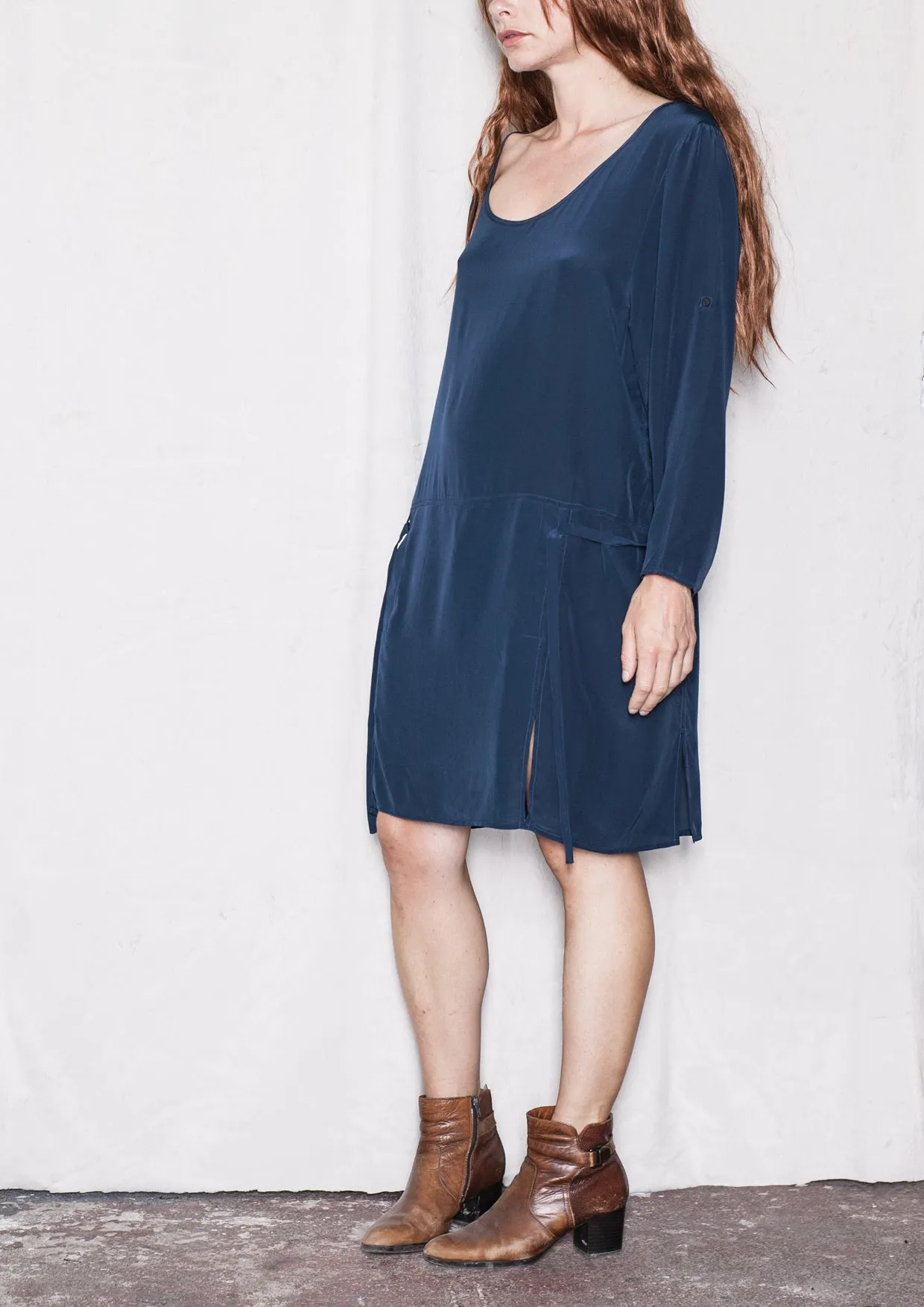 DRESS ROLLUP SLEEVES - SILK dark blue