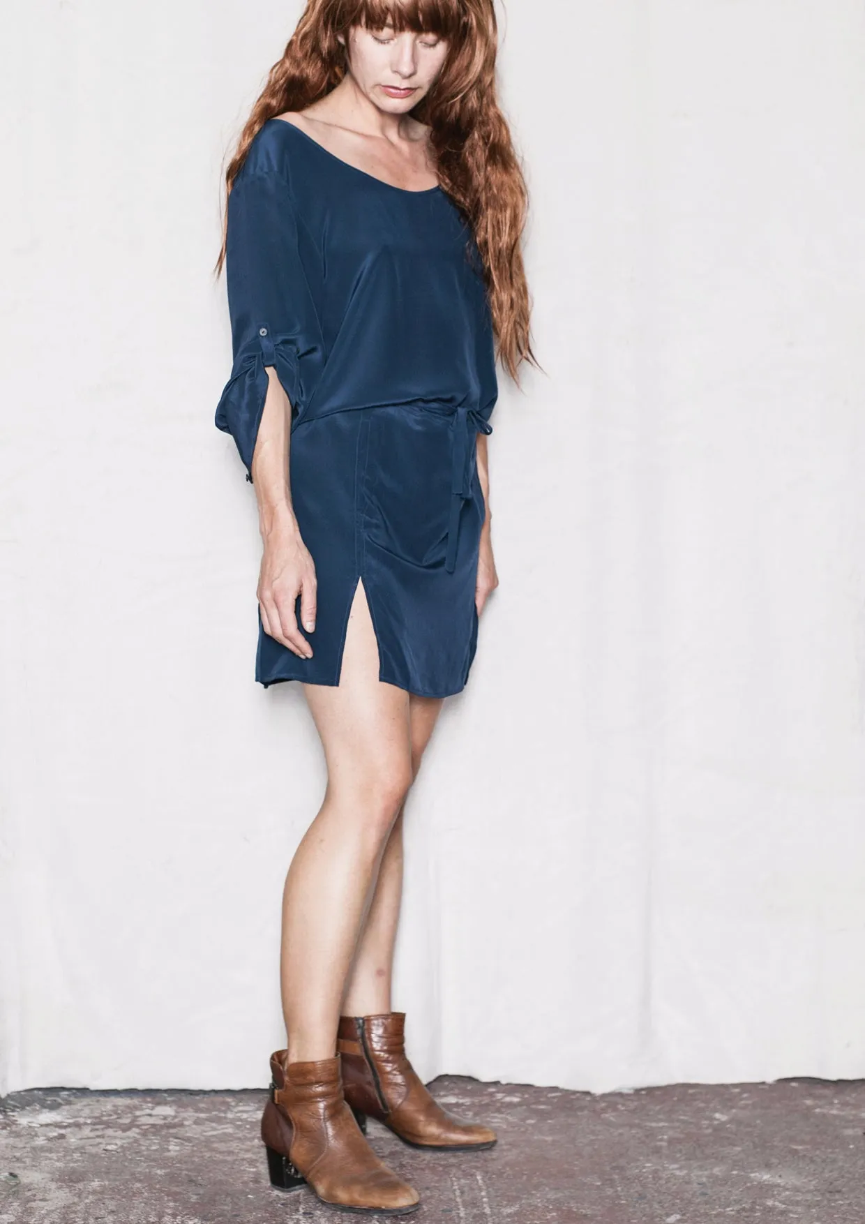 DRESS ROLLUP SLEEVES - SILK dark blue