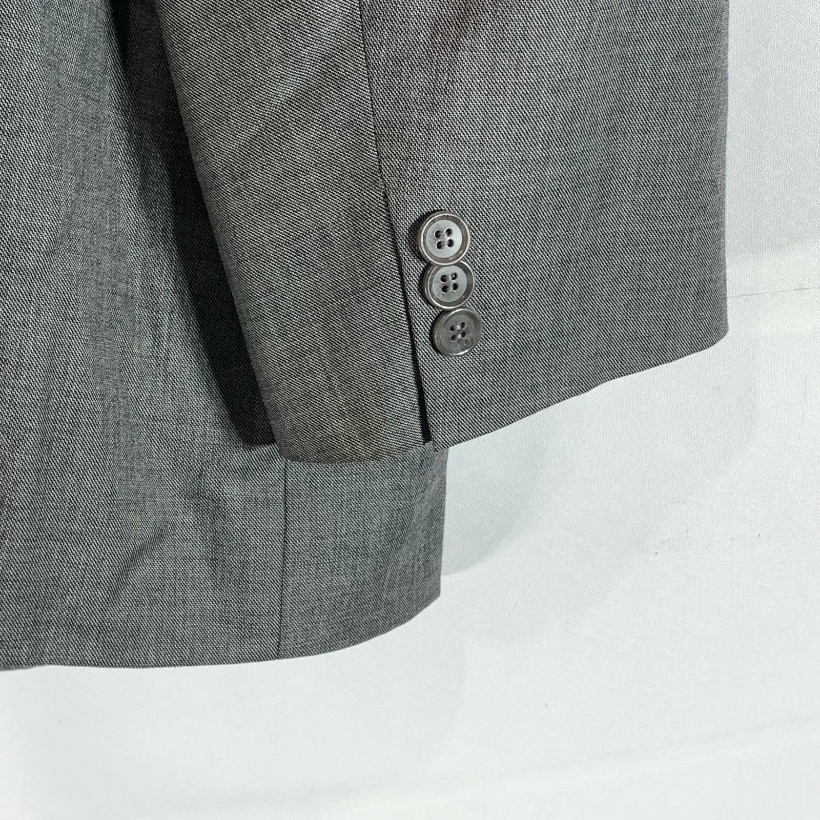 H By HALSTON Men's Gray Three-Button Notch Lapel Blazer SZ 48