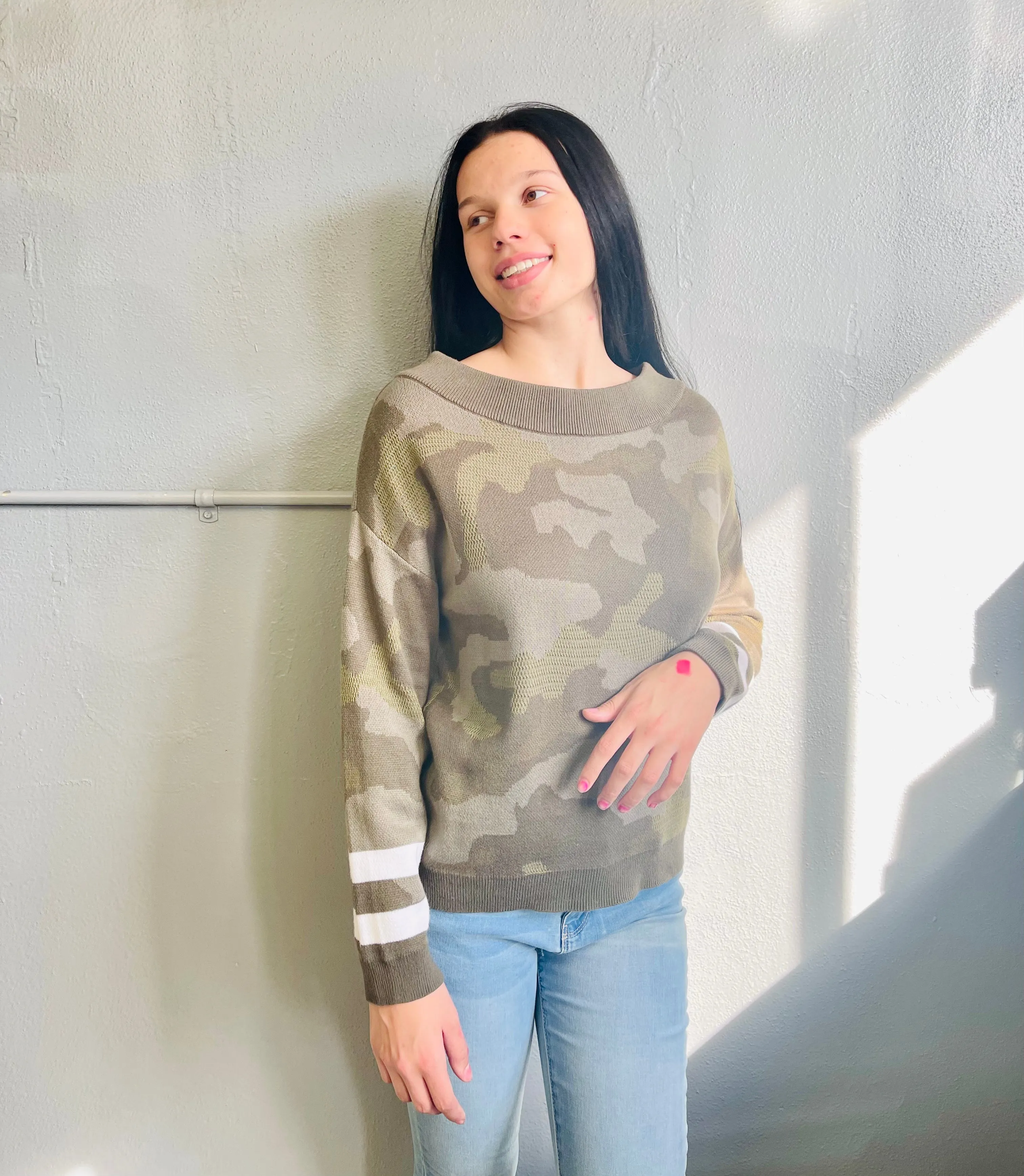 HEM & THREAD- Camo Dolman Sleeve Pullover
