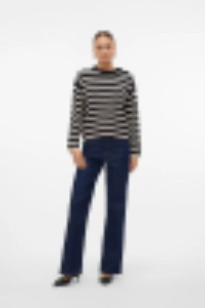 Saba O-Neck Button Pullover