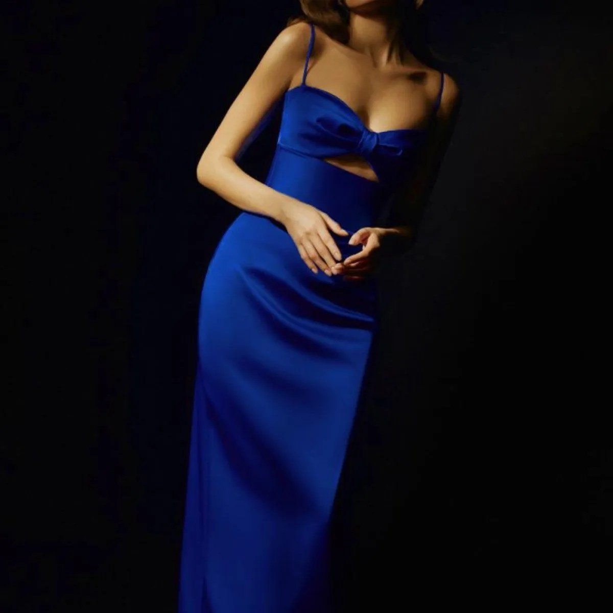 Serifur bandage dress