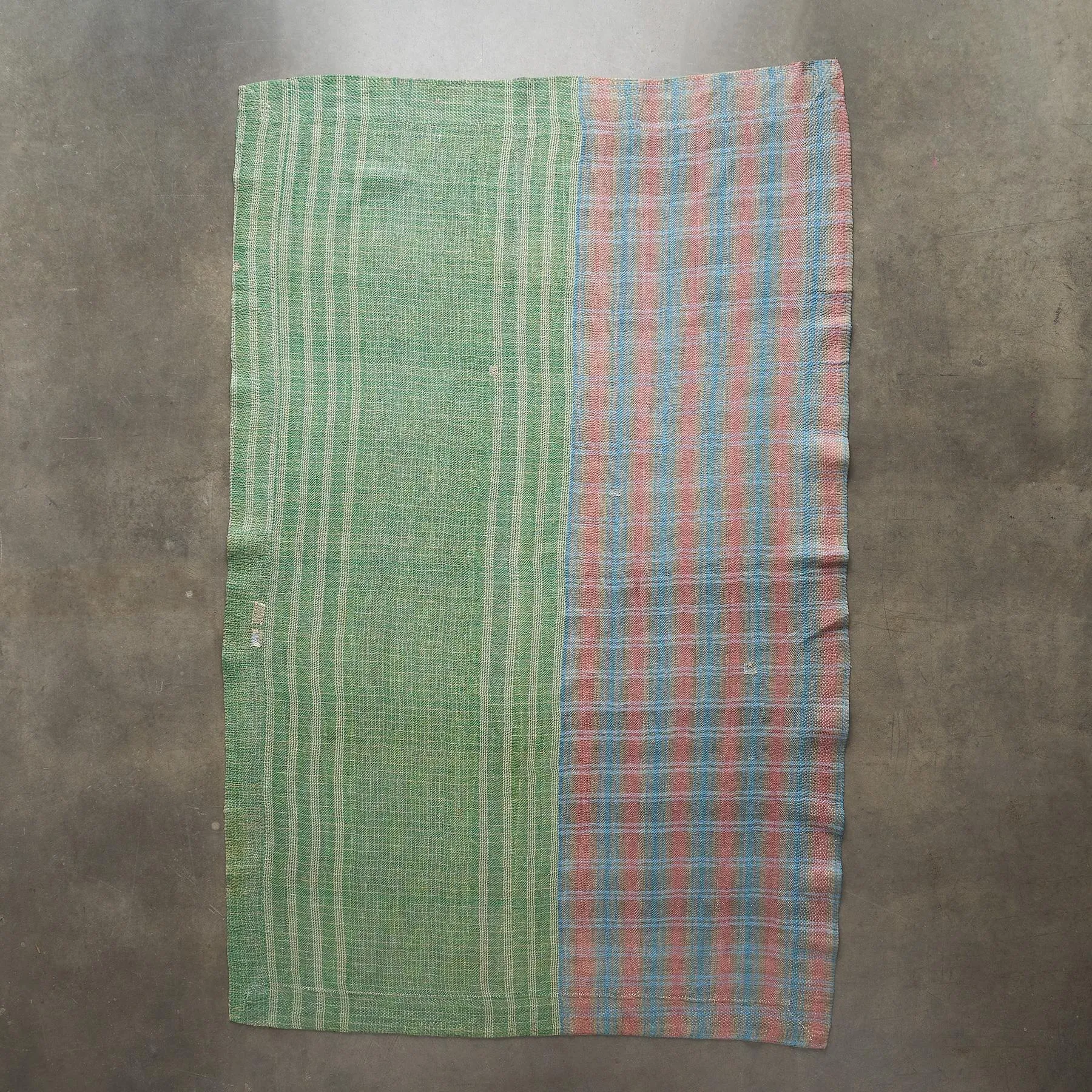 Sikim Sari Throw