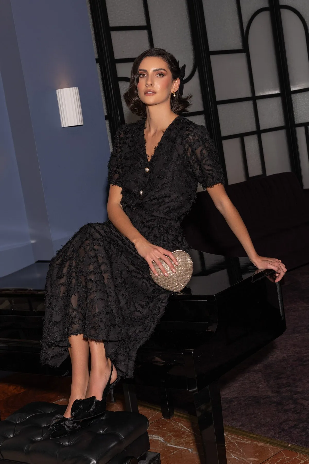 Textured Midi Skirt in Black